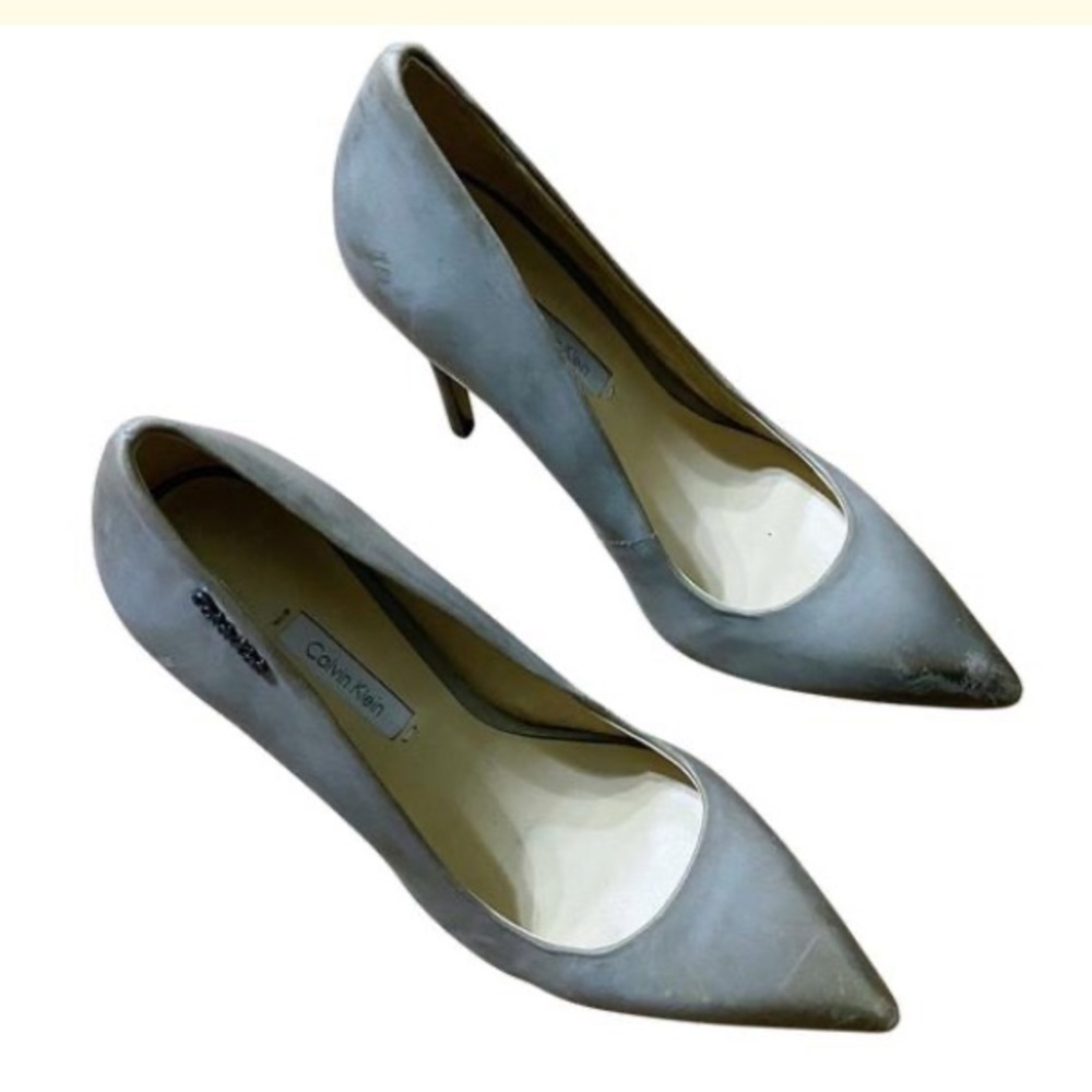 Calvin Klein Ramsay Distressed Grey Pumps
